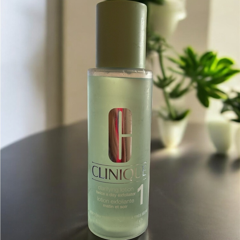 Clinique Clarifying Lotion 1 (VERY DRY TO DRY SKIN), 6.7 fl. oz.  - BRAND NEW